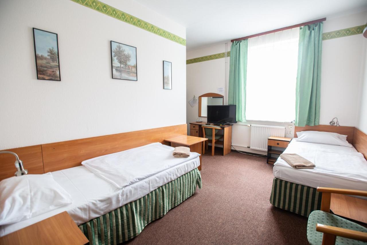 Hotel Margo Cedynia Luaran gambar